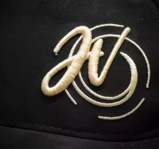 Gorra JV | Bordado Beige